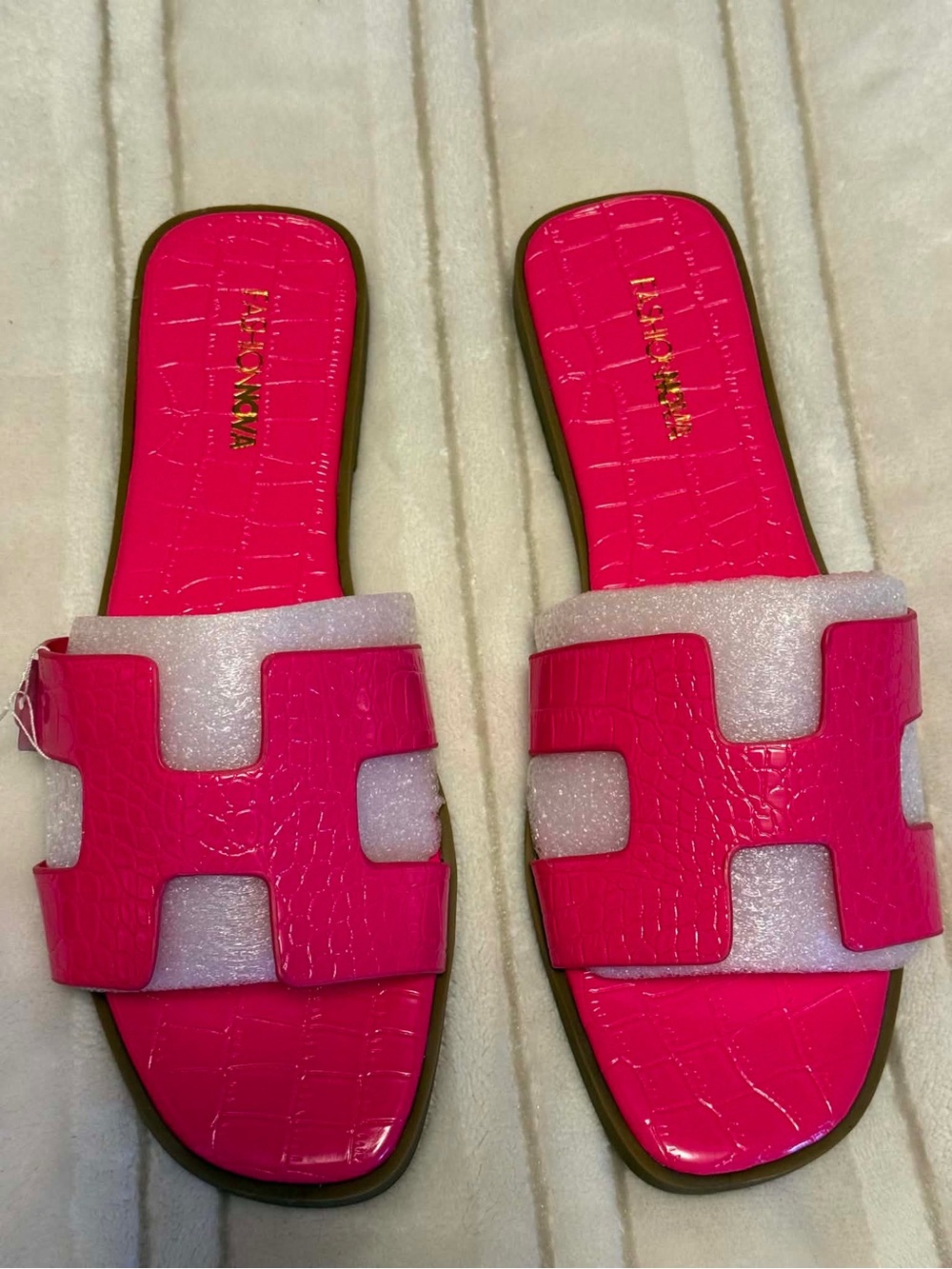 Women's Hot Pink Slide Sandals